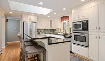 70 High Ridge Dr, Cumberland, RI 02864