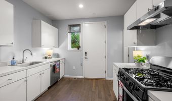 432 E OLIVER St, Baltimore, MD 21202
