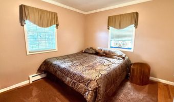 15-17 Beckerle St, Danbury, CT 06811