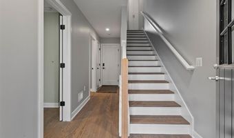 2237 Trillium Ln, Ann Arbor, MI 48104