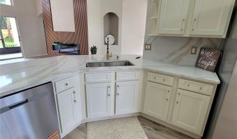 7705 NOTTINGHILL SKY Dr, Apollo Beach, FL 33572