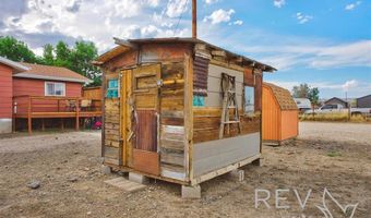 302 W Rocky Rd, Cody, WY 82414