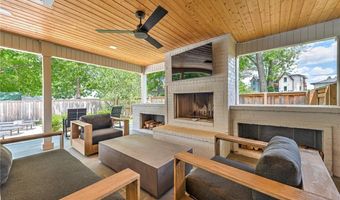 103 NE 7th St, Bentonville, AR 72712