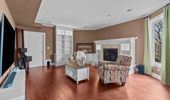 140 RIVER Dr, Appleton, WI 54915
