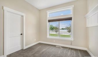 4859 Mountain Bend Dr, Ammon, ID 83406