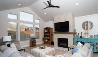 411 Chestnut Loop, Bellevue, ID 83313