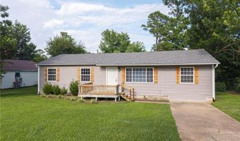 702 9th St, Barling, AR 72923
