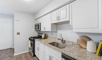 7561 SPRING LAKE Dr B2, Bethesda, MD 20817