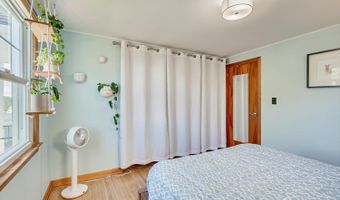 49 N Smith St, Avenel, NJ 07001