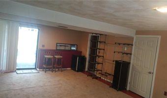 37 Squantum Dr, Middletown, RI 02842