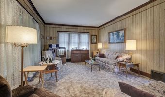 905 East Ave, Baxter Springs, KS 66713