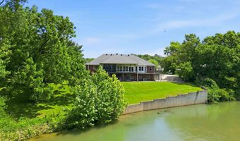 136 Riverview Dr, Anderson, MO 64831