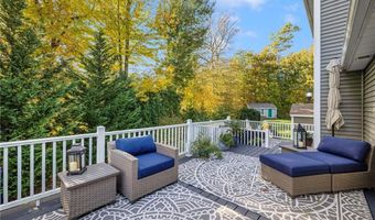 10 Honey Lou Ct, Cranston, RI 02921