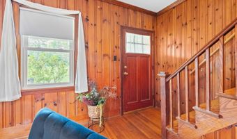 687 Gidsville Rd, Amherst, VA 24521