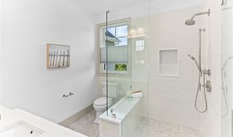 35 Coggeshall Ave, Newport, RI 02840