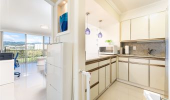 949 Ala Nanala St 702, Honolulu, HI 96818