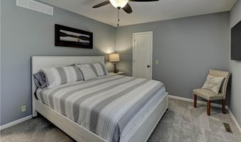 3 Redbird Dr, Agency, MO 64401