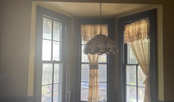 211 S Hickory St, Aberdeen, MS 39730
