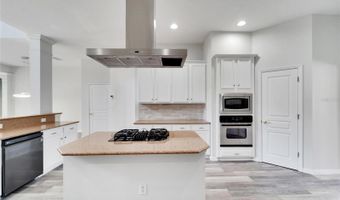 5604 SKIMMER Dr, Apollo Beach, FL 33572