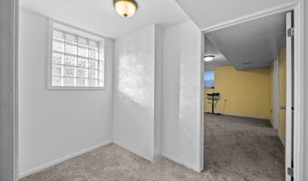 110 9th St SE, Altoona, IA 50009