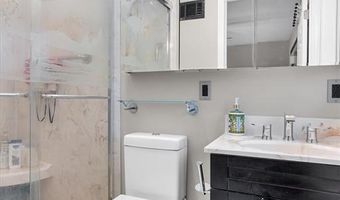 157 Romine Cir, Ballwin, MO 63011