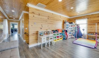 1600 Mary Lamons Rd, Afton, TN 37616