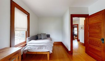25 University Ter, Burlington, VT 05401