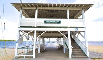 375 E Barnegat Ave, Bayville, NJ 08721