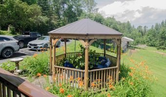 488 Kittredge Rd, Barton, VT 05822