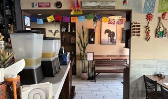 909 Main St, Adel, IA 50003