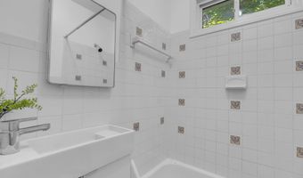 84-86 Dewey St, Bridgeport, CT 06605