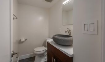 5250 POOKS HILL Rd B-13, Bethesda, MD 20814