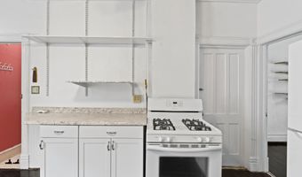16 Lincoln Ave, Amsterdam, NY 12010