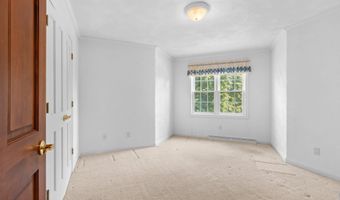 321 E APPLE CREEK Rd, Appleton, WI 54913