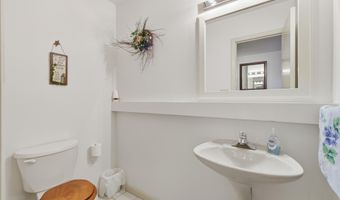 16 SPRUCE HOLLOW Rd, Basye, VA 22810