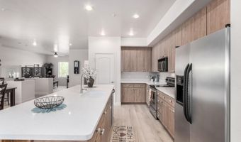 705 W QUEEN CREEK Rd 2062, Chandler, AZ 85248