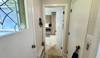 281 Clyde Rd, Bangor, ME 04401