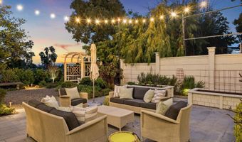 1121 BAY St, Alameda, CA 94501