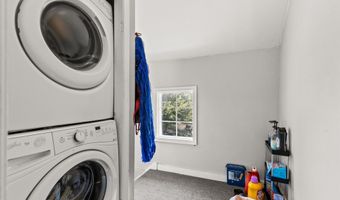 120 E PACIFIC St, Appleton, WI 54911