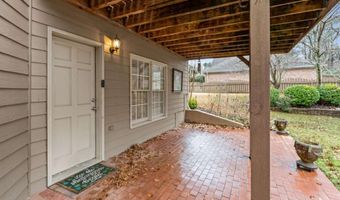 7260 Fawn Lake Dr, Alpharetta, GA 30005