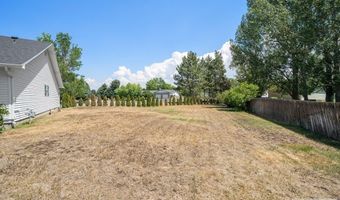 4360 Wanda St #2,500, Ammon, ID 83406