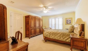 708 Town And Country Dr, Adel, GA 31620