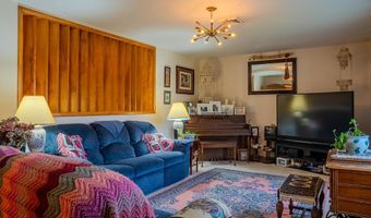 128 CARDINAL Ln, Beaver, WV 25813
