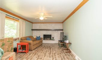 374 Woodlawn Reserve Rd, Akron, OH 44305