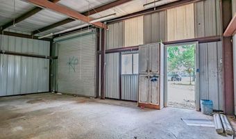 10064 Dummy Line Rd, Batesville, MS 38606