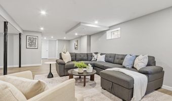 68 Charles St, Boston, MA 02136
