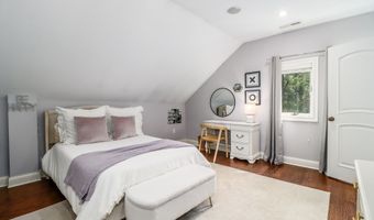 70 Obtuse Hill Rd, Brookfield, CT 06804
