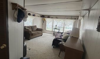 92 Rohr St 28, Arnolds Park, IA 51331