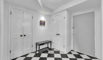 1050 Wall St 2C, Ann Arbor, MI 48105
