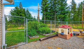 16 Hadley Ln, Blanchard, ID 83804